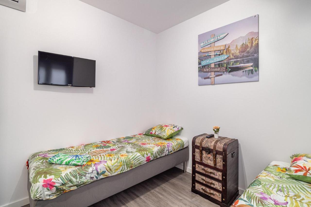 Magic Badalona House Apartment Exterior photo